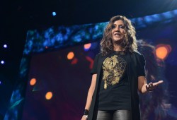 Walk with me, talk with me: Nilofer Merchant at TED2013